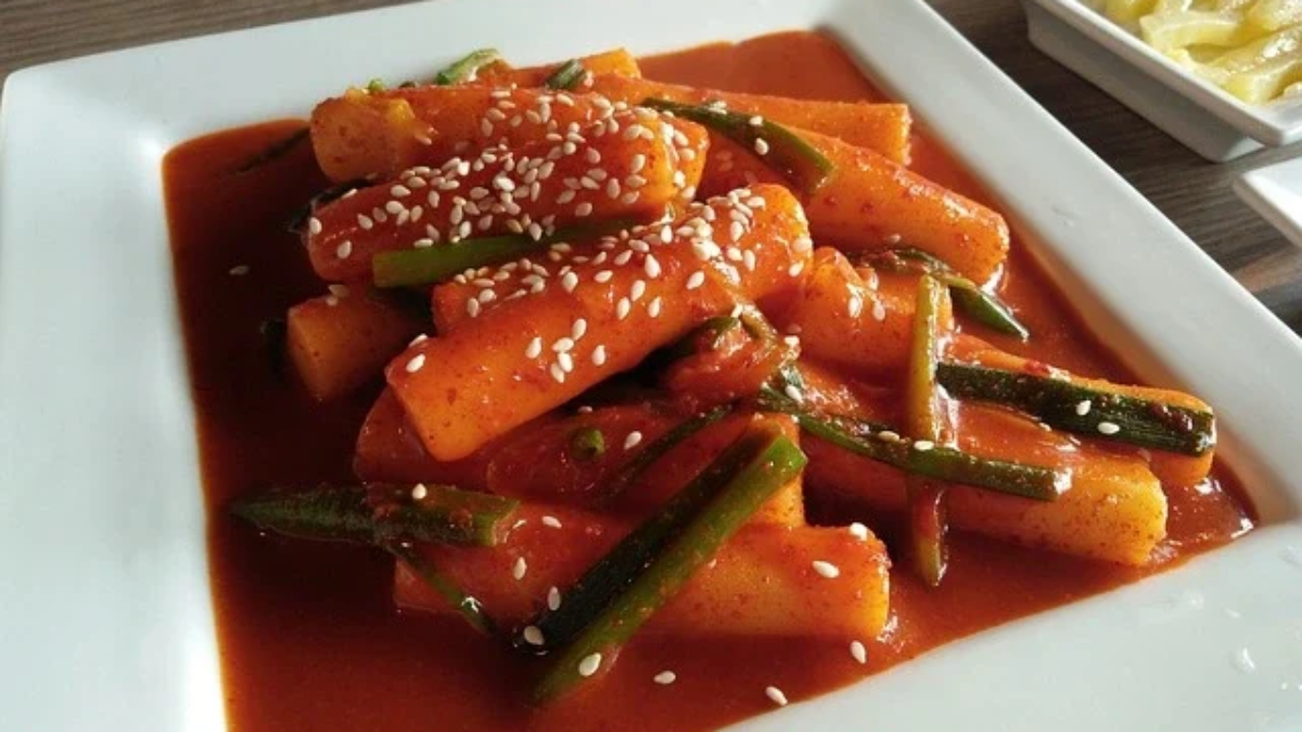 rose-tteokbokki