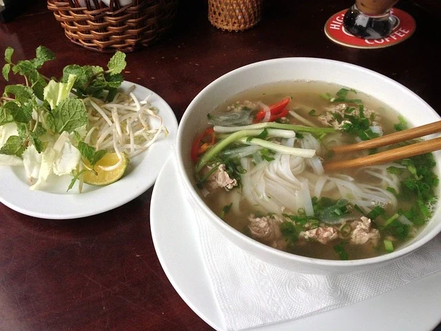 Pho Tai: Beef Noodle Soup Recipe 1 pho-tai